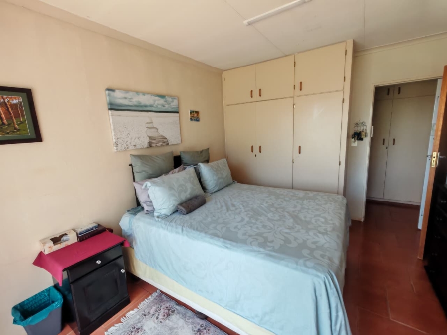 10 Bedroom Property for Sale in Tarlton Gauteng