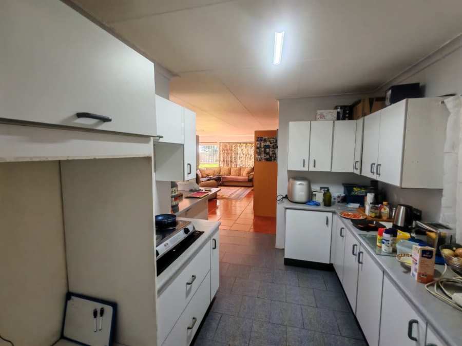 10 Bedroom Property for Sale in Tarlton Gauteng