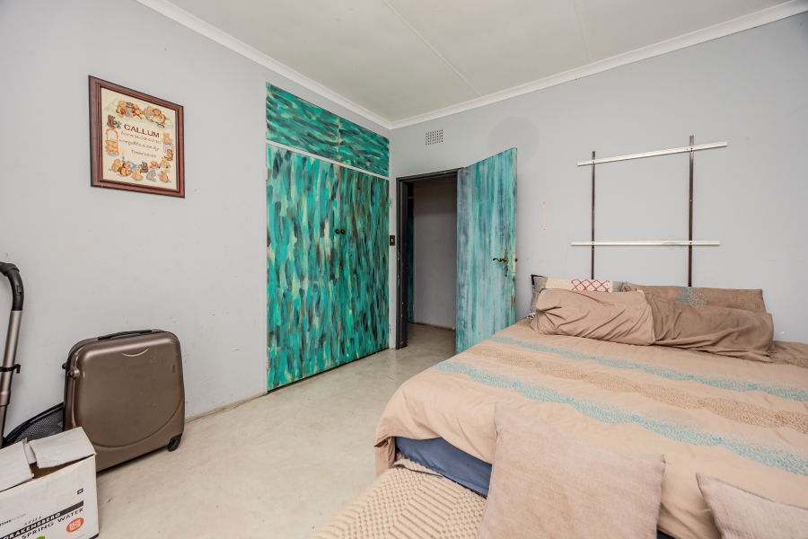 4 Bedroom Property for Sale in Helderkruin Gauteng