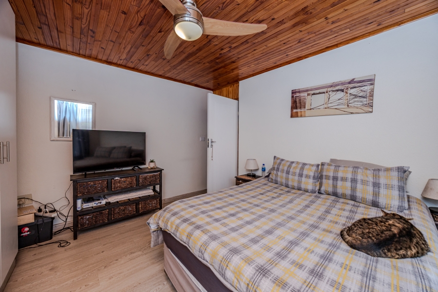 4 Bedroom Property for Sale in Helderkruin Gauteng