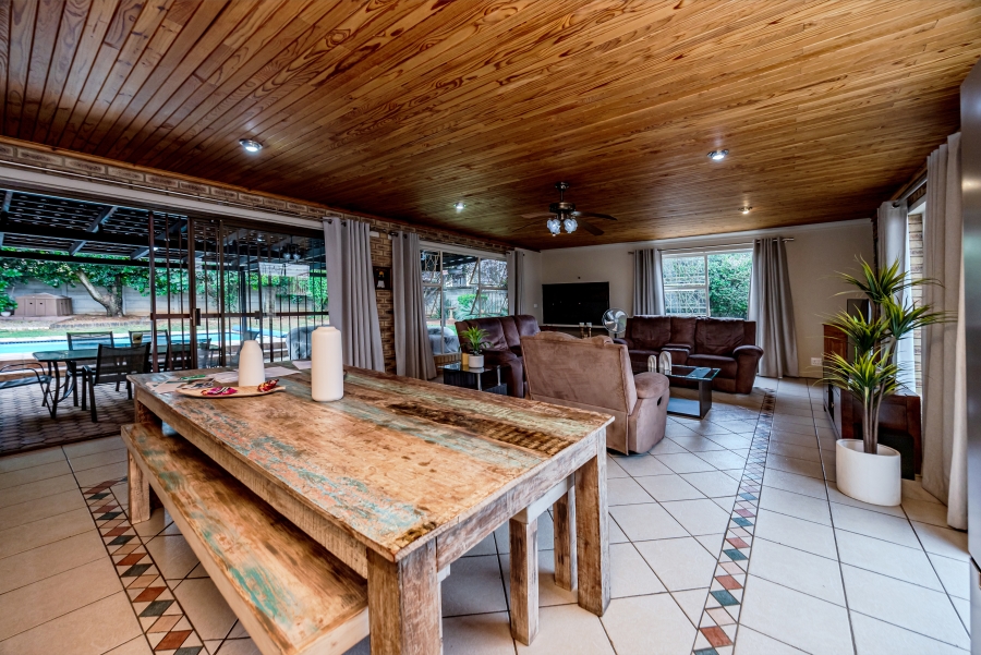 4 Bedroom Property for Sale in Helderkruin Gauteng