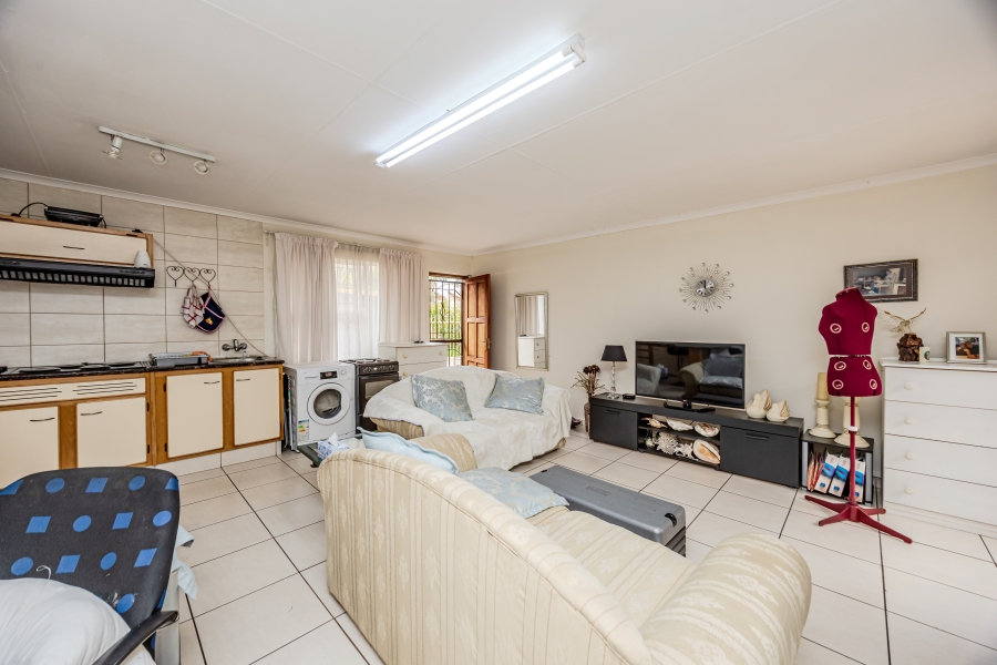 4 Bedroom Property for Sale in Helderkruin Gauteng