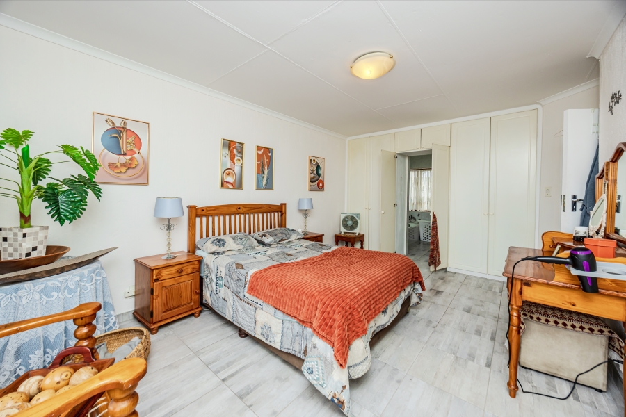 2 Bedroom Property for Sale in Helderkruin Gauteng