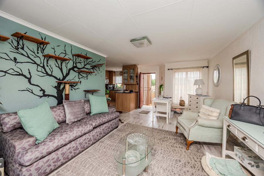 2 Bedroom Property for Sale in Helderkruin Gauteng