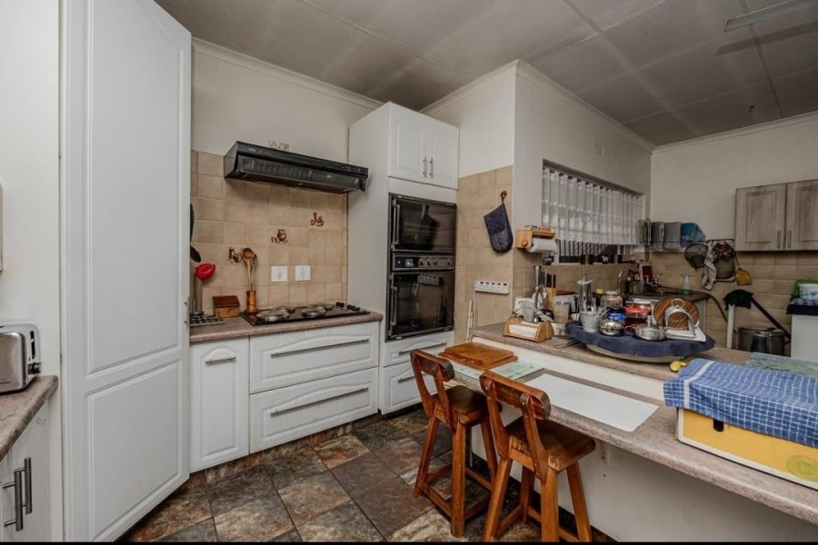 4 Bedroom Property for Sale in Wilro Park Gauteng