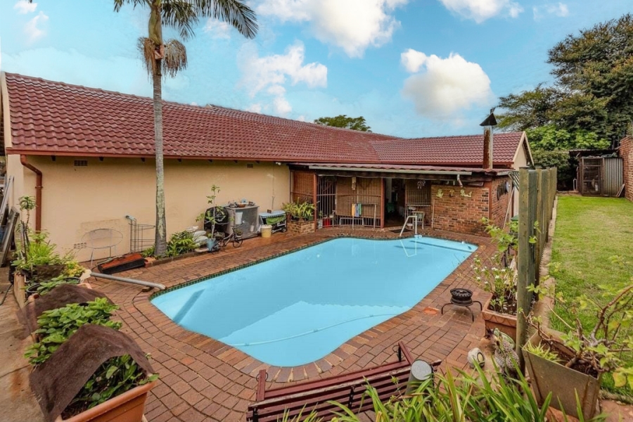 4 Bedroom Property for Sale in Wilro Park Gauteng