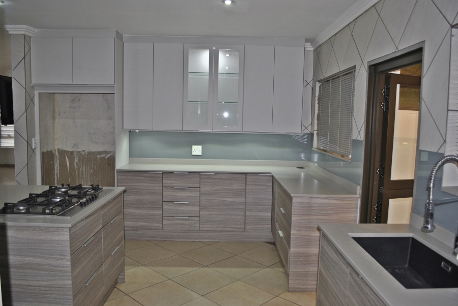 3 Bedroom Property for Sale in Noordheuwel Gauteng