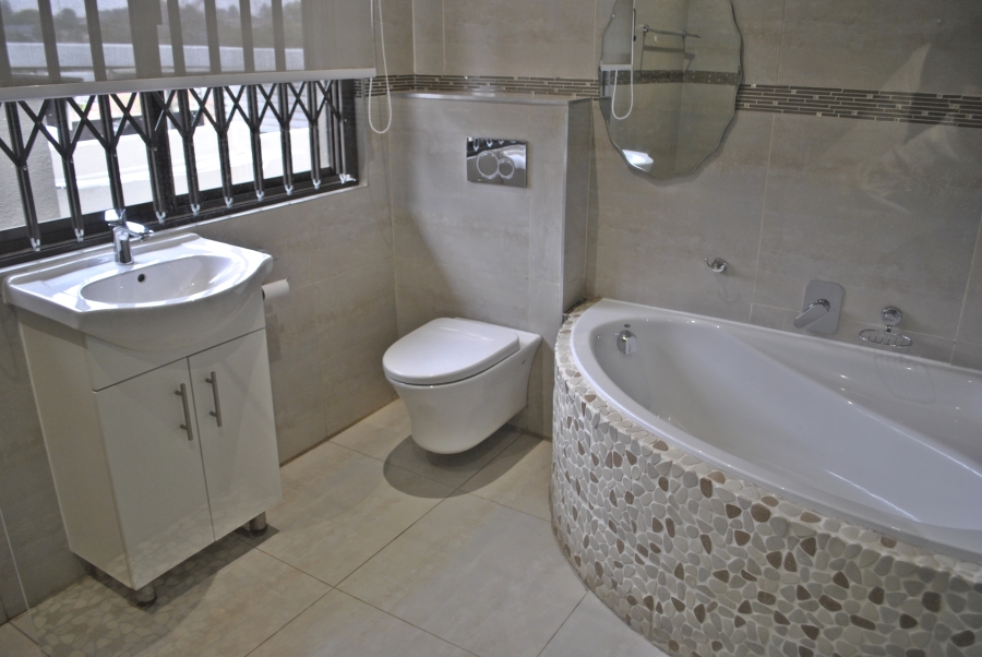 3 Bedroom Property for Sale in Noordheuwel Gauteng