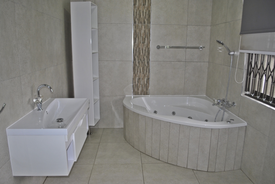 3 Bedroom Property for Sale in Noordheuwel Gauteng