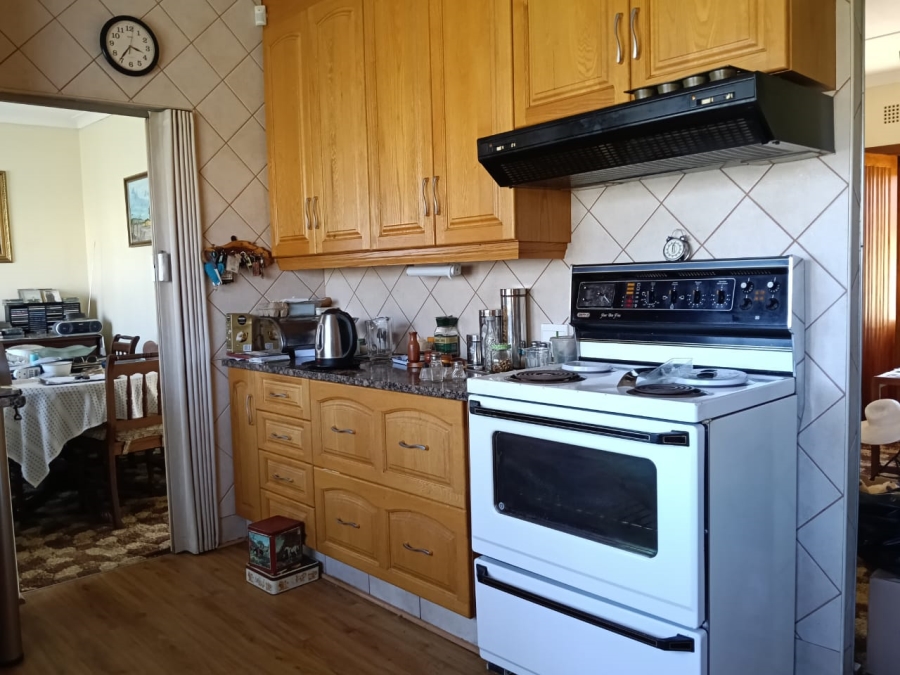 4 Bedroom Property for Sale in Greenhills Gauteng