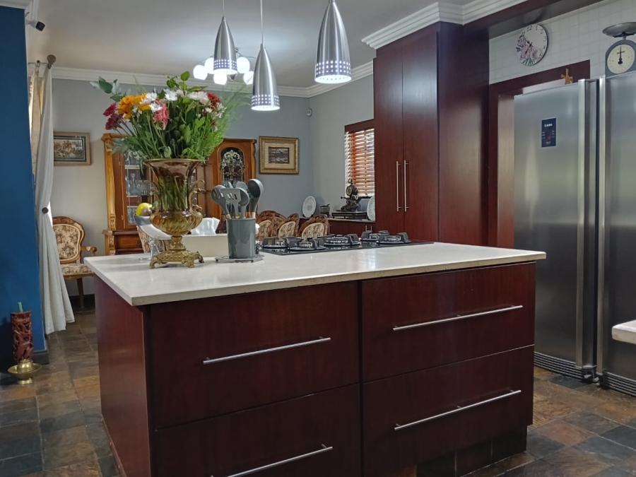 4 Bedroom Property for Sale in Greenhills Gauteng