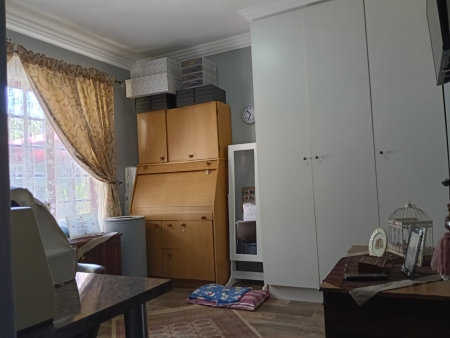 4 Bedroom Property for Sale in Greenhills Gauteng