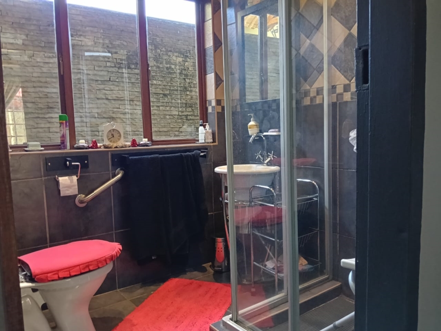 4 Bedroom Property for Sale in Greenhills Gauteng