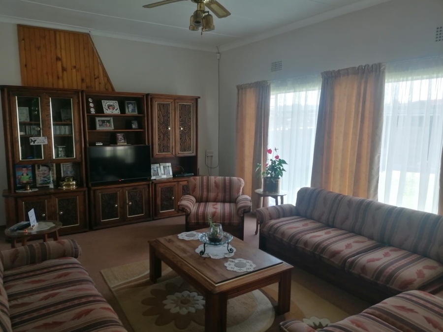 4 Bedroom Property for Sale in Greenhills Gauteng