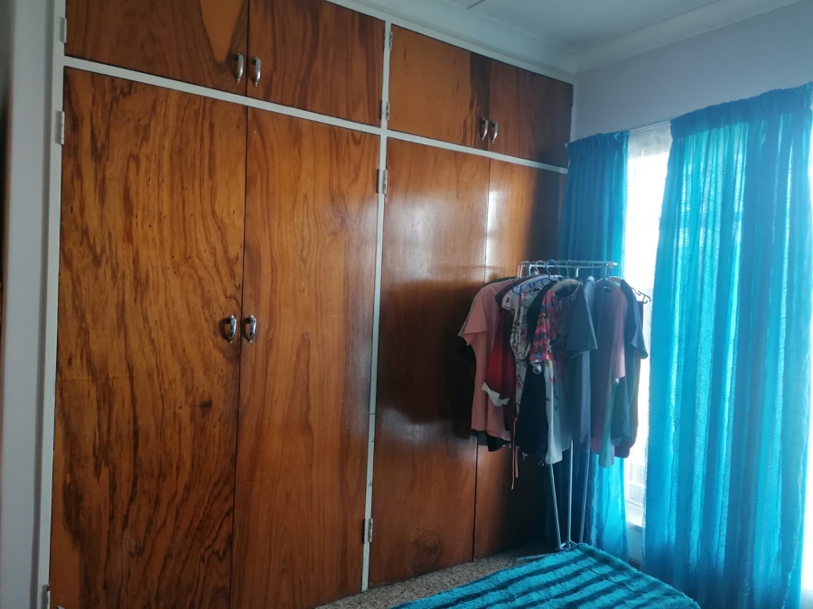 4 Bedroom Property for Sale in Greenhills Gauteng