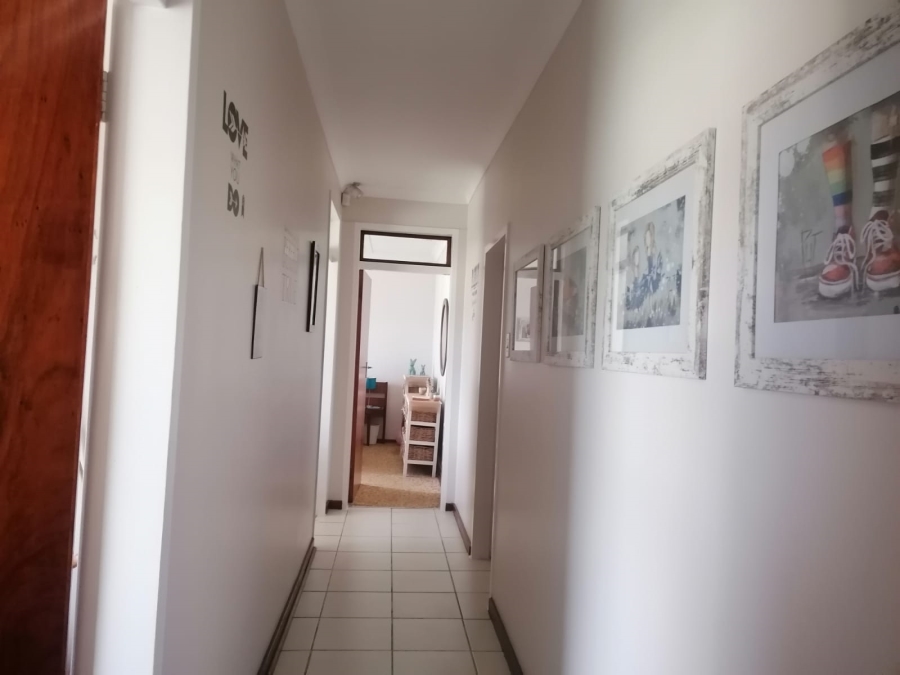 4 Bedroom Property for Sale in Greenhills Gauteng