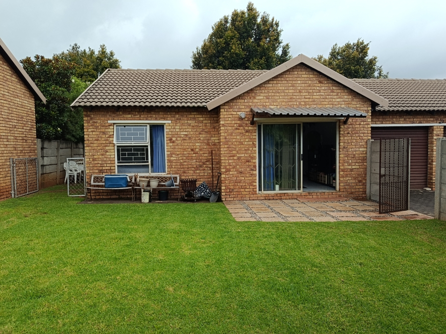 2 Bedroom Property for Sale in Radiokop Gauteng