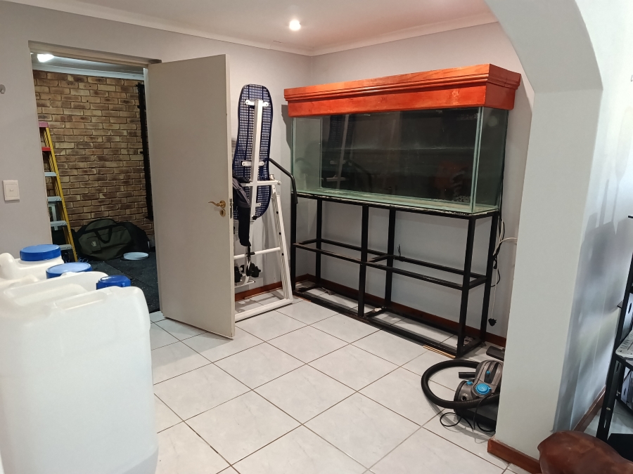 2 Bedroom Property for Sale in Radiokop Gauteng