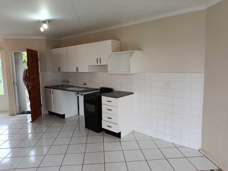 2 Bedroom Property for Sale in Radiokop Gauteng