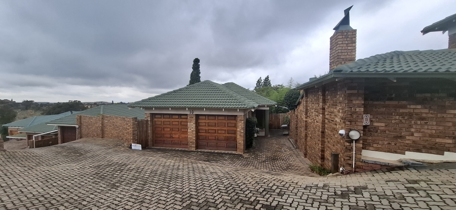 3 Bedroom Property for Sale in Kenmare Gauteng