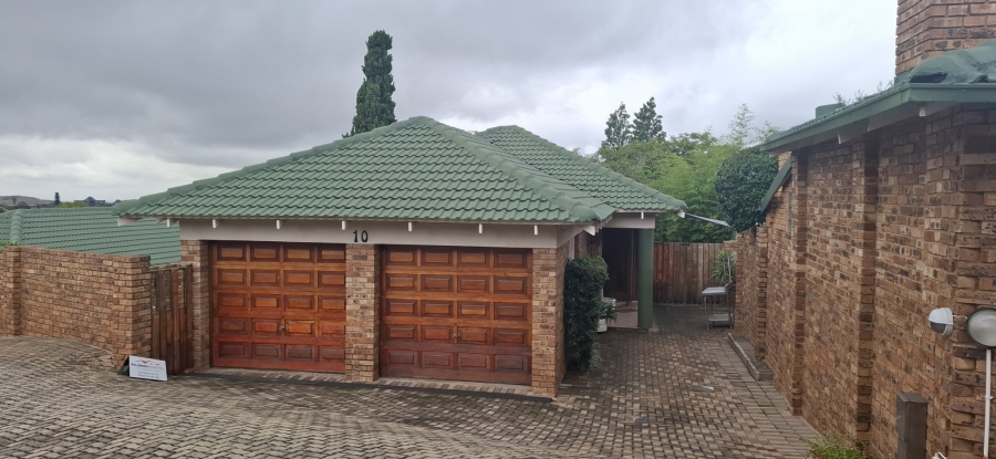 3 Bedroom Property for Sale in Kenmare Gauteng