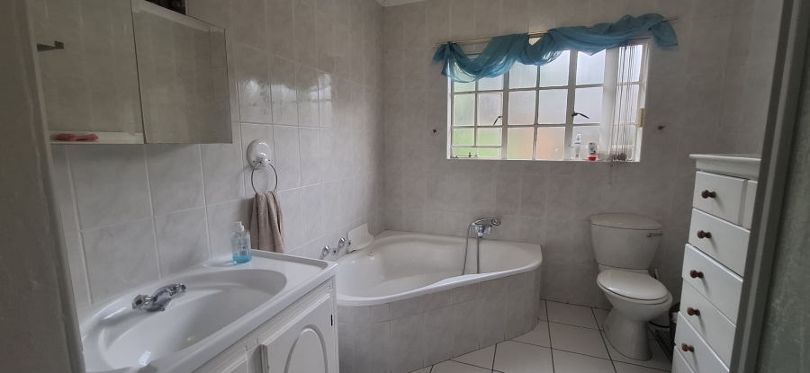3 Bedroom Property for Sale in Kenmare Gauteng