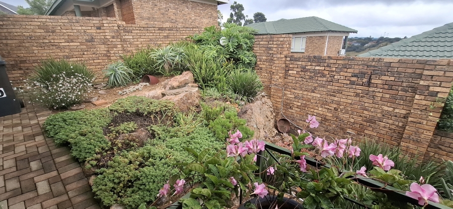 3 Bedroom Property for Sale in Kenmare Gauteng