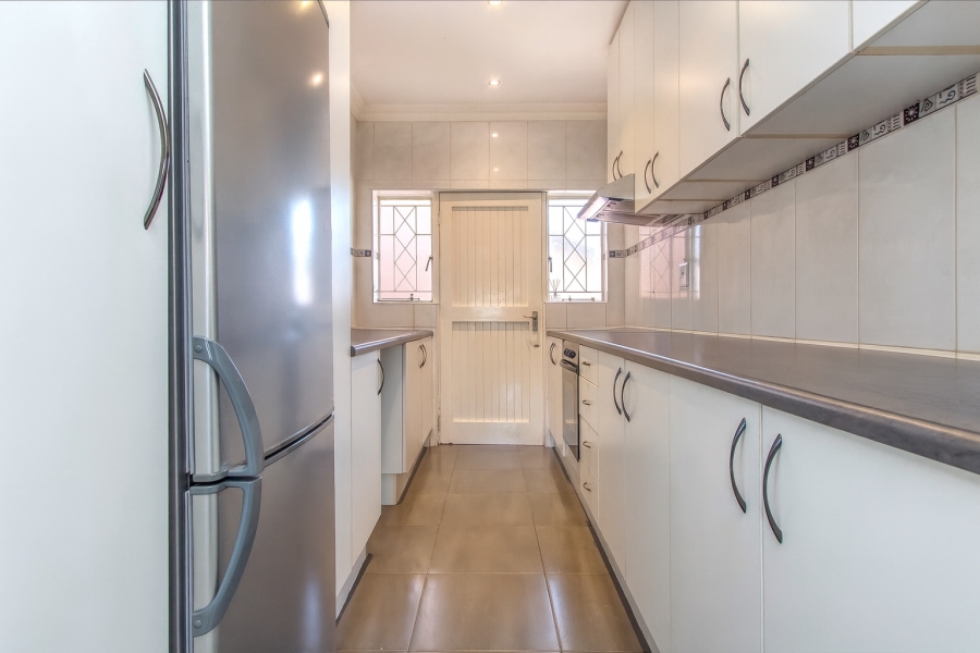 2 Bedroom Property for Sale in Blairgowrie Gauteng