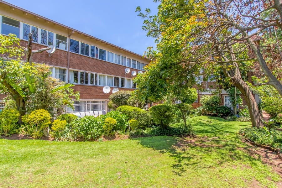 2 Bedroom Property for Sale in Blairgowrie Gauteng