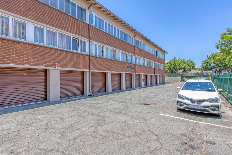 2 Bedroom Property for Sale in Blairgowrie Gauteng