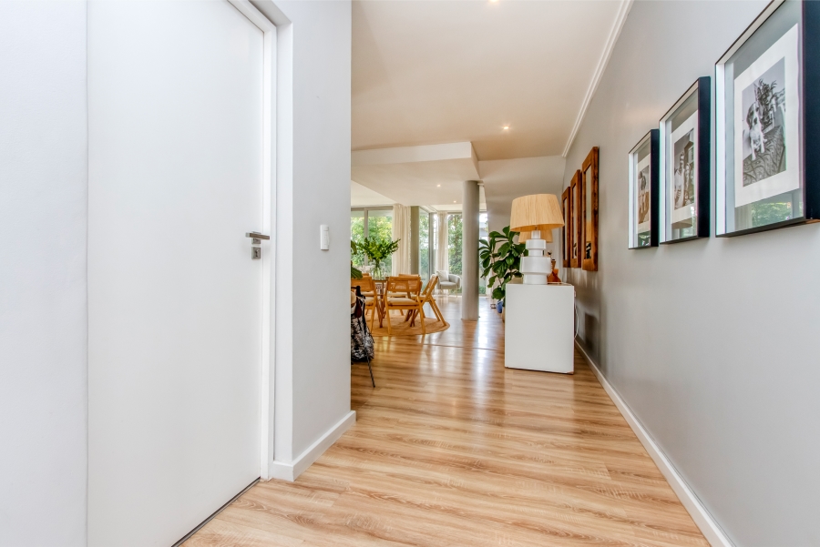 3 Bedroom Property for Sale in Hurlingham Gauteng