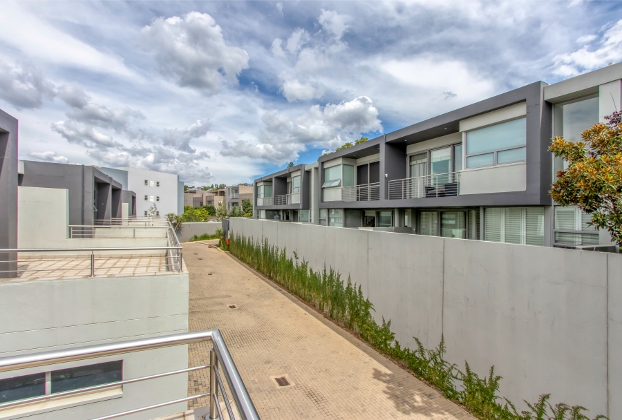 3 Bedroom Property for Sale in Hurlingham Gauteng