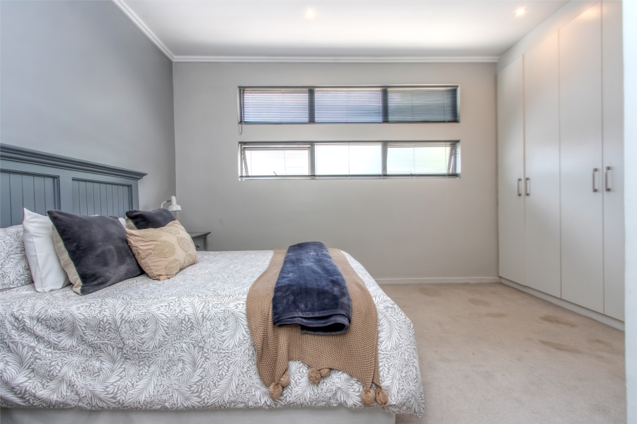 3 Bedroom Property for Sale in Hurlingham Gauteng