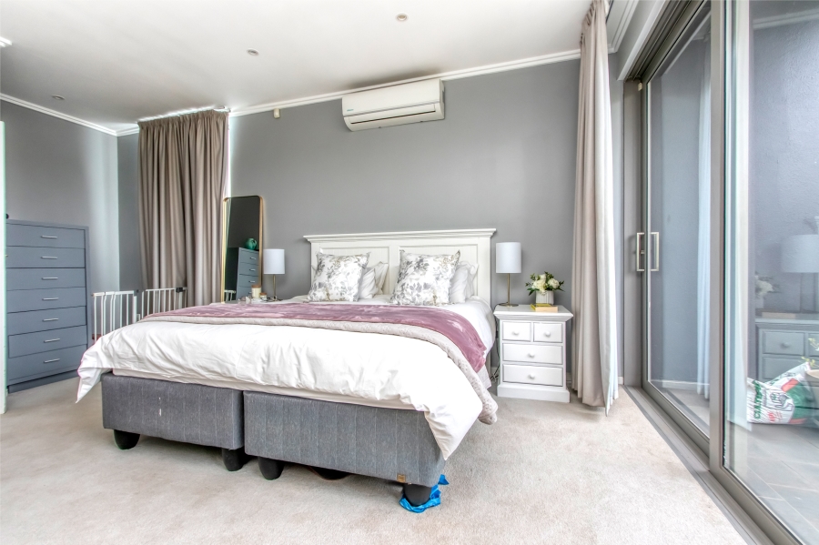 3 Bedroom Property for Sale in Hurlingham Gauteng