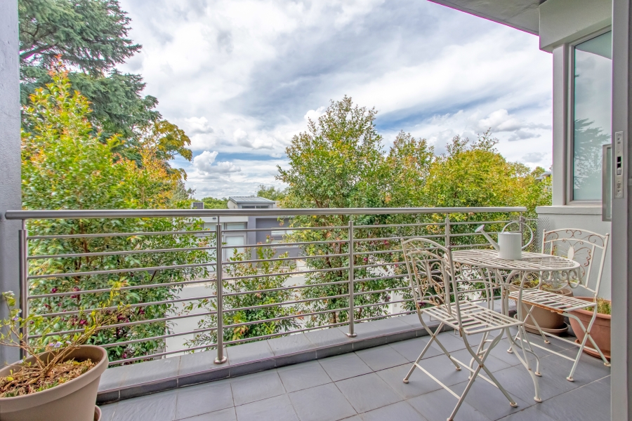 3 Bedroom Property for Sale in Hurlingham Gauteng