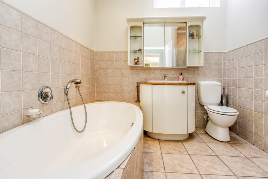 3 Bedroom Property for Sale in Northcliff Gauteng