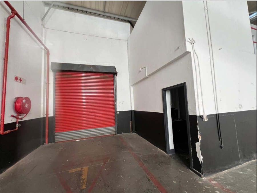 To Let Commercial Property for Rent in Strijdom Park Gauteng
