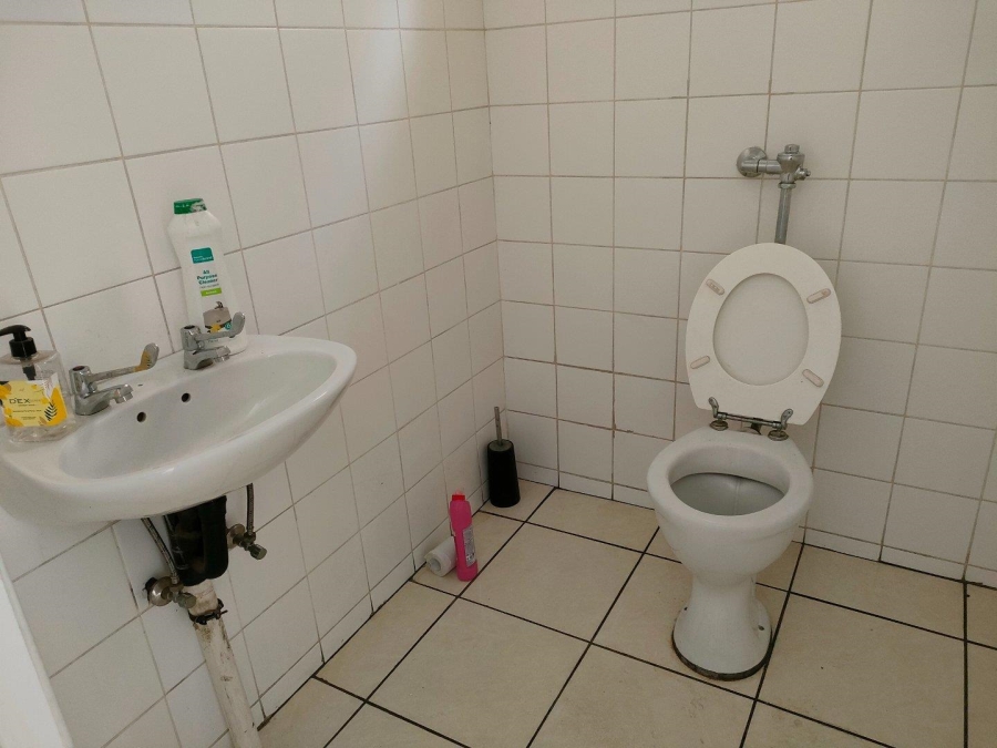 To Let commercial Property for Rent in North Riding Gauteng