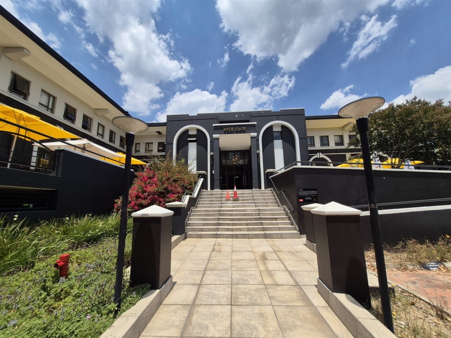 To Let commercial Property for Rent in Hyde Park Gauteng
