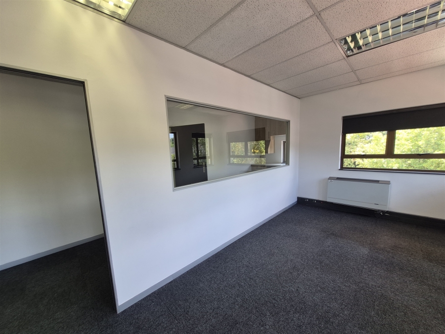 To Let commercial Property for Rent in Hyde Park Gauteng