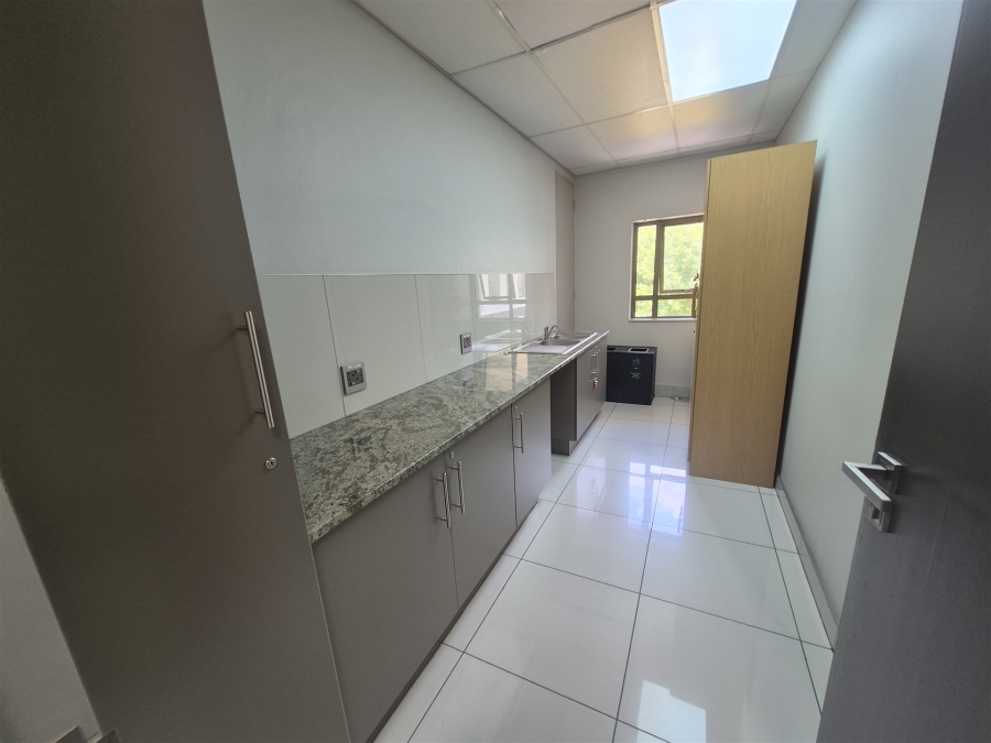 To Let commercial Property for Rent in Hyde Park Gauteng