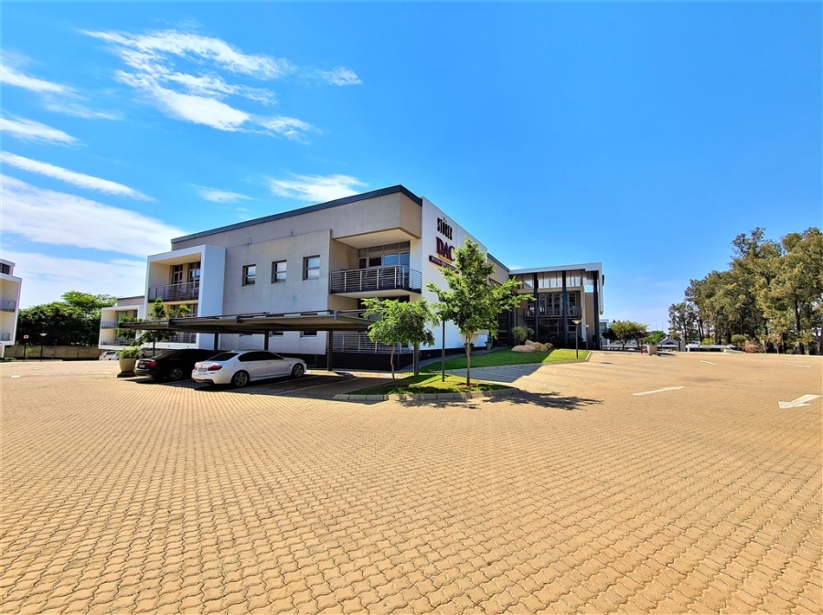 Commercial Property for Sale in Chartwell Gauteng