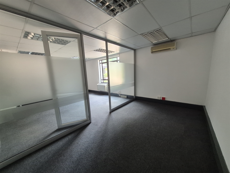 To Let commercial Property for Rent in Hyde Park Gauteng