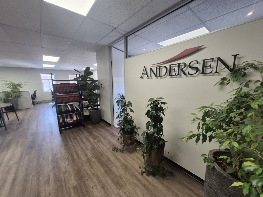 To Let commercial Property for Rent in Hyde Park Gauteng