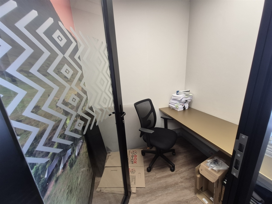 To Let commercial Property for Rent in Hyde Park Gauteng