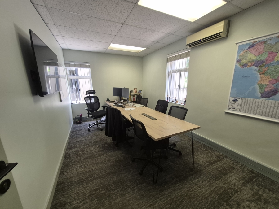 To Let commercial Property for Rent in Hyde Park Gauteng