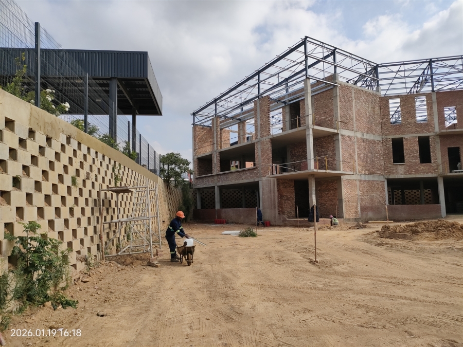 To Let commercial Property for Rent in North Riding Gauteng