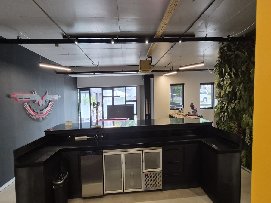 To Let commercial Property for Rent in Hyde Park Gauteng