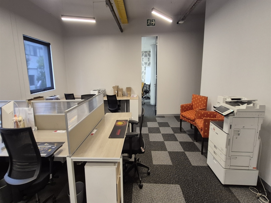 To Let commercial Property for Rent in Hyde Park Gauteng