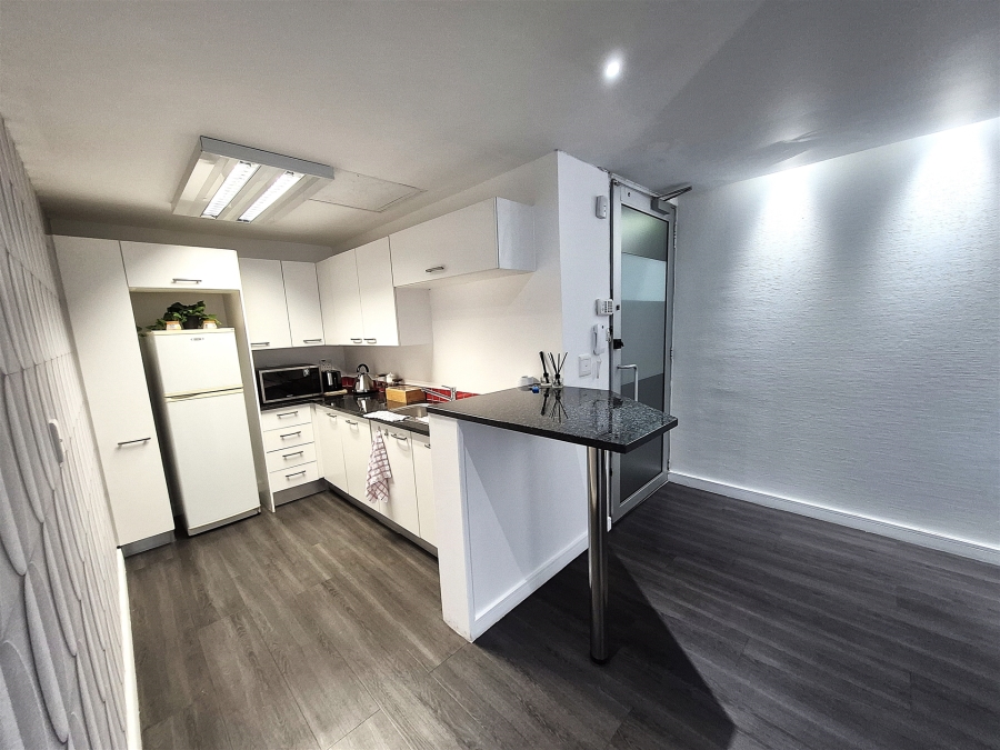 To Let commercial Property for Rent in Dunkeld West Gauteng